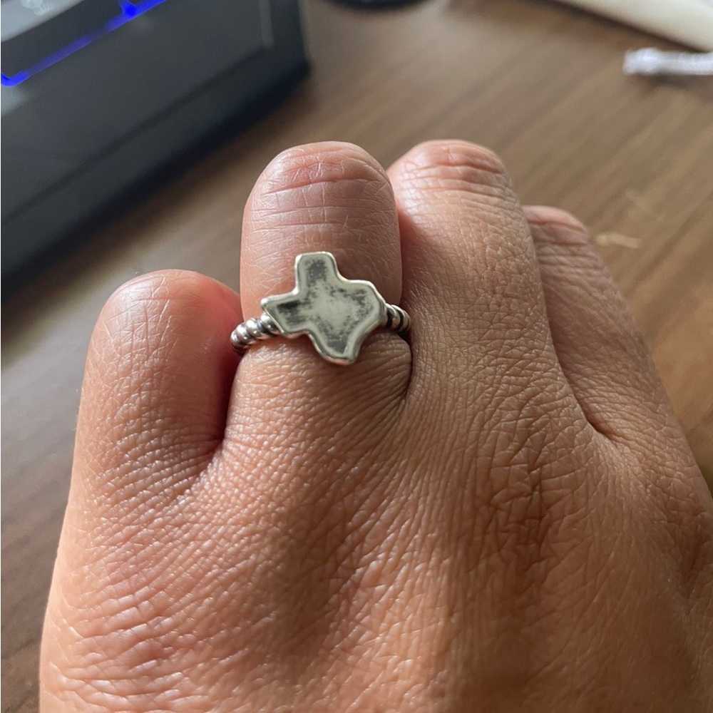 James Avery ring size 6